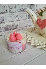 Candles Strawberry Cupcake Çilekli Mum Vanilya Amber Kokulu Hediyelik Dekoratif Soya Mum