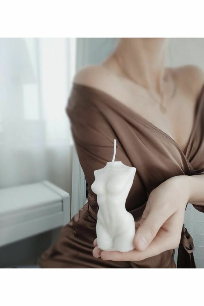 Büyük Boy Dekoratif Kokulu 13 Cm X 5 Cm Kadın Büst Mum